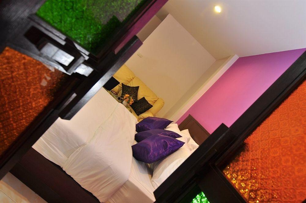 Islanda Boutique Hotel Patong Bagian luar foto