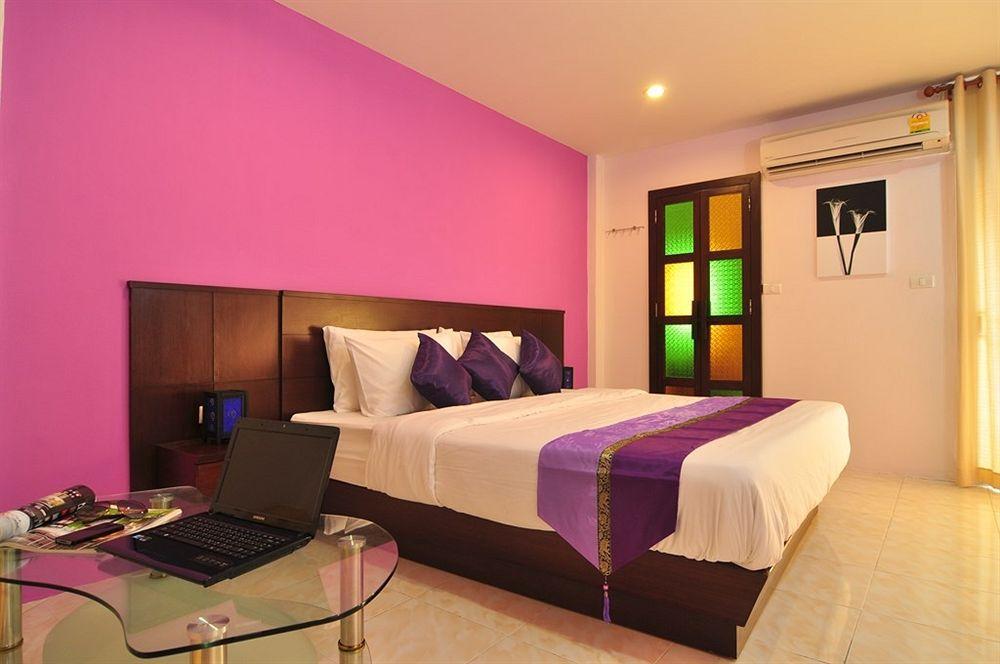 Islanda Boutique Hotel Patong Bagian luar foto