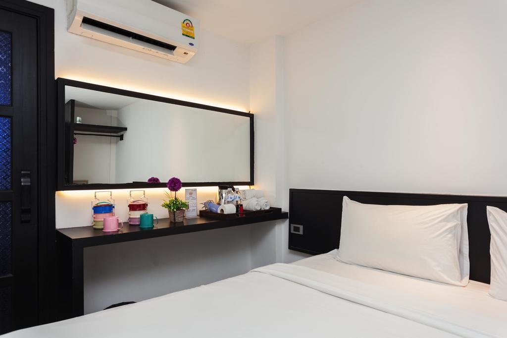 Islanda Boutique Hotel Patong Bagian luar foto