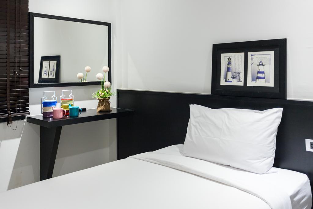 Islanda Boutique Hotel Patong Bagian luar foto