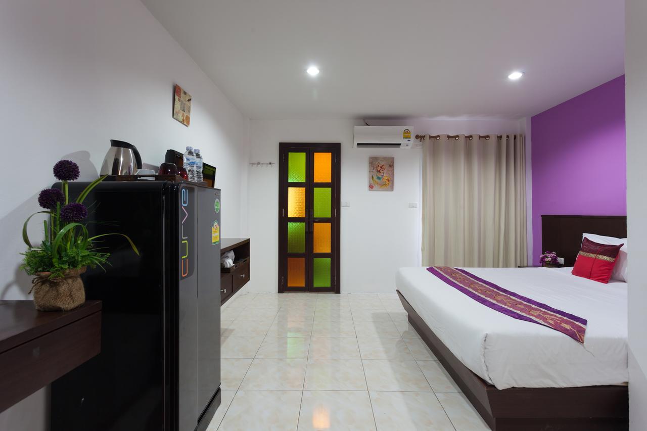 Islanda Boutique Hotel Patong Bagian luar foto